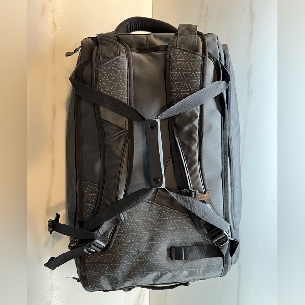 Nomatic Travel Bag, 40L, Super Durable, Nice Storage, Easy Carry, Extra Straps